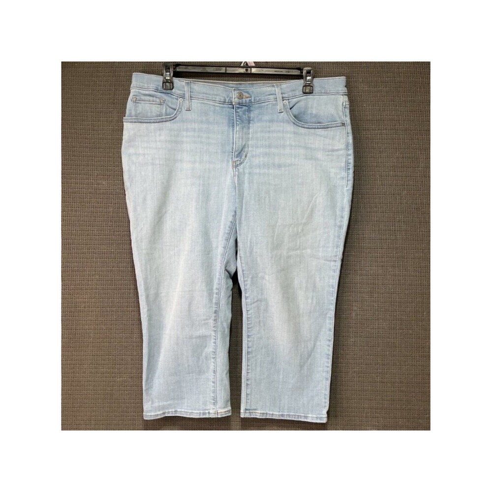 Levis 311 Shaping Skinny Capri Jeans Light Wash Size 18W Women's Stretch Denim